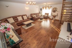 Photo 1- click for photo gallery